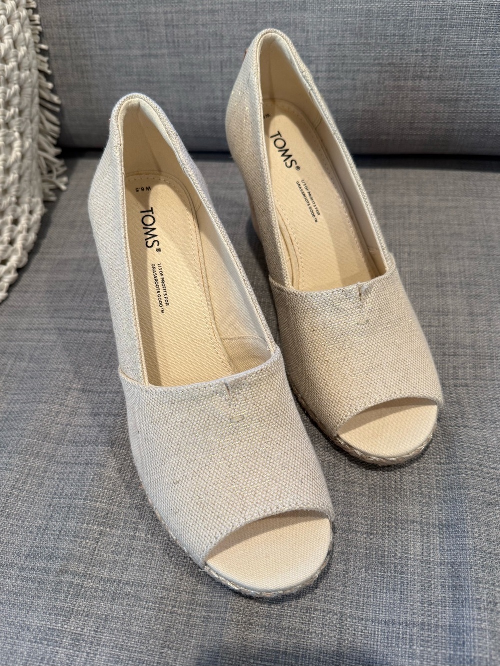 TOMS Sparkle Canvas Wedge Espadrilles W6.5